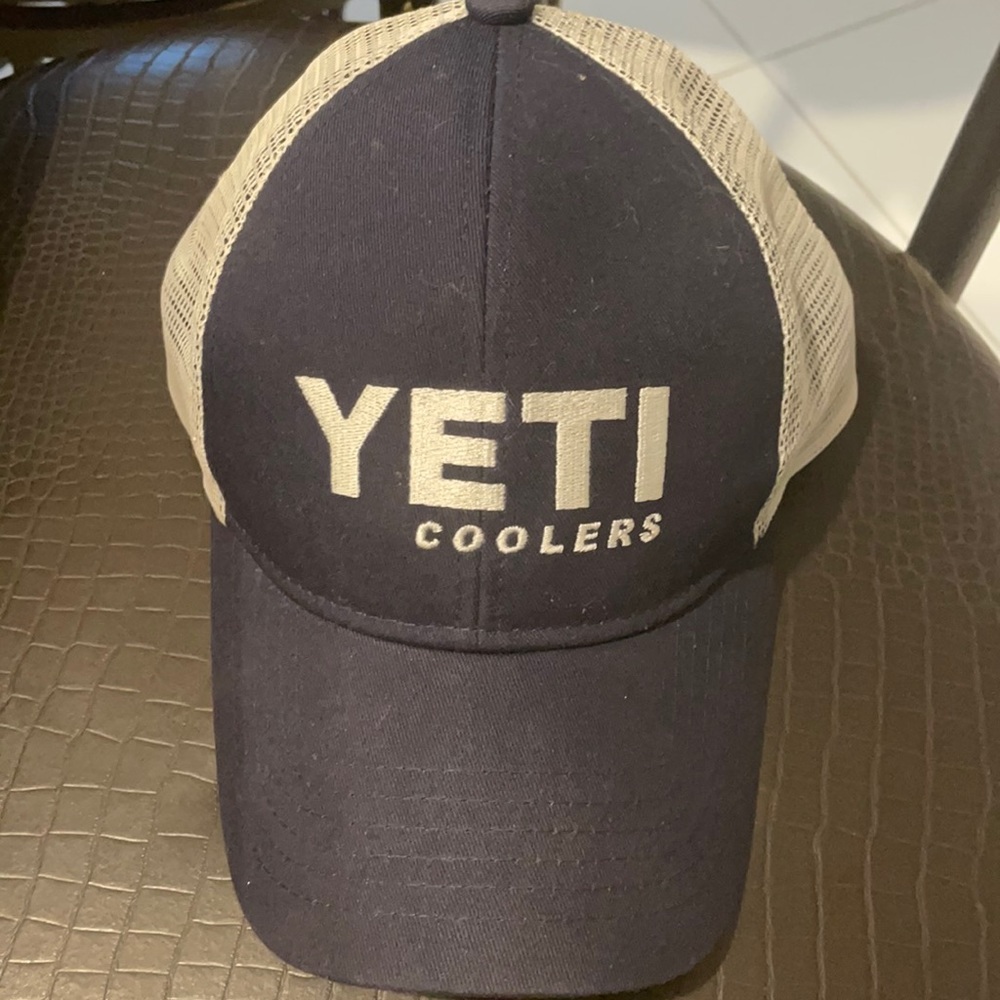 Brand new yeti Hat.